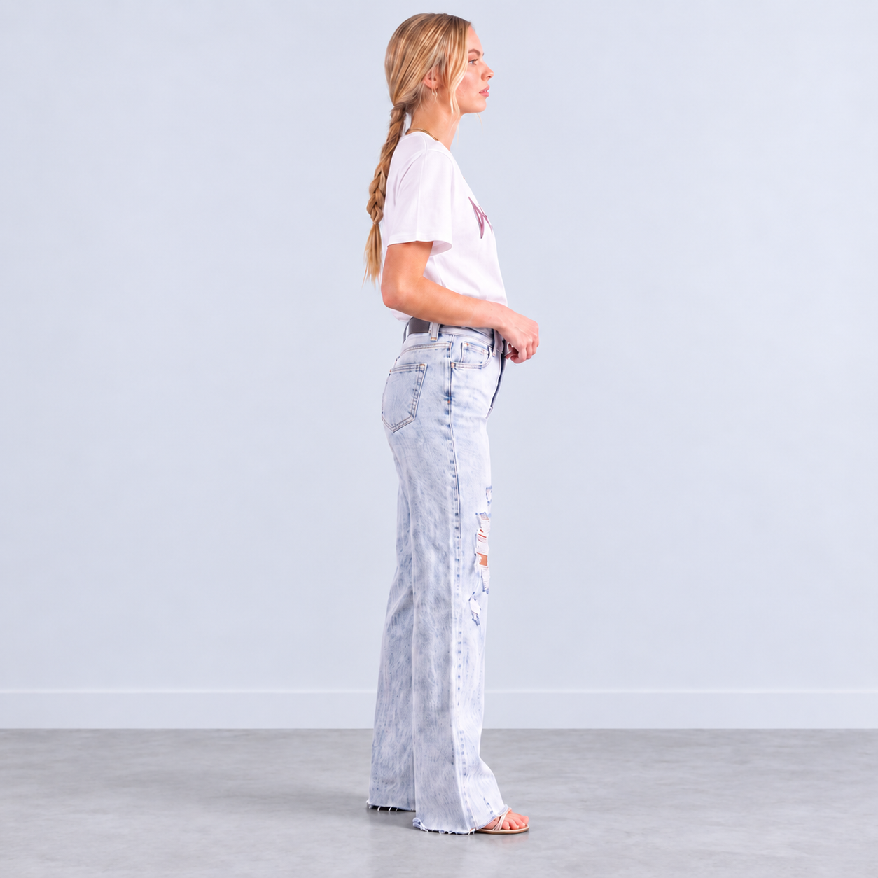 Avery Risen Denim Jeans Light Wash Style
