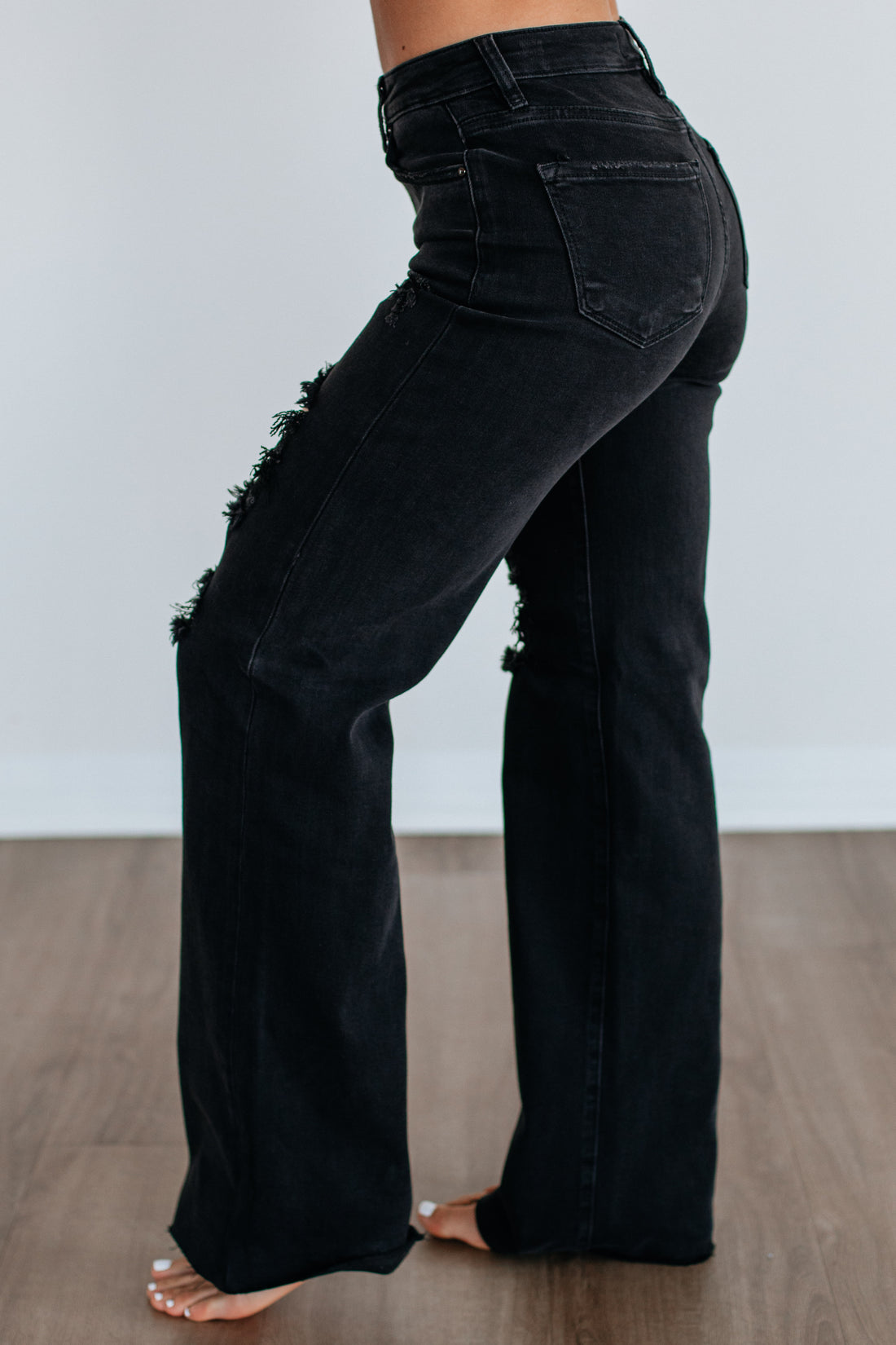 Stylish Mila Risen High Rise Jeans Vintage Black